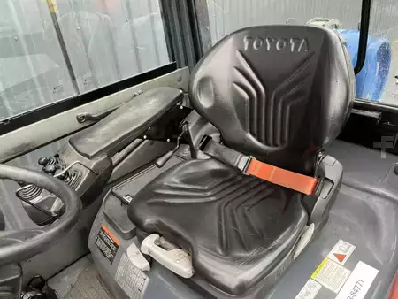 Gas truck 2018  Toyota 8FGF15 (8)