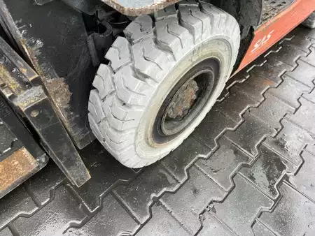 Gas truck 2018  Toyota 8FGF15 (9)