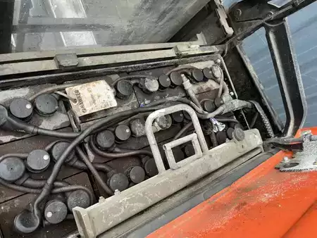 Beállós targonca 2018  BT SPE200D (6)