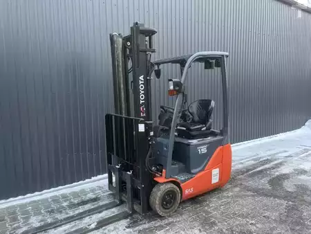 El truck - 3 hjulet 2015  Toyota 8FBET15 (1)