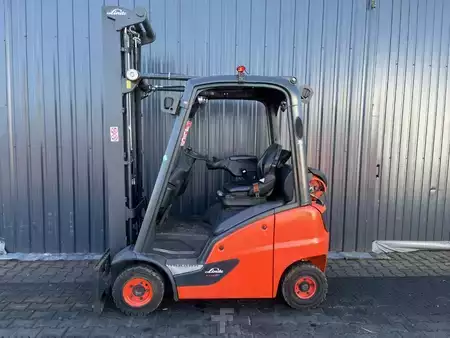 Chariots élévateurs GPL 2017  Linde H14T-01 (2)