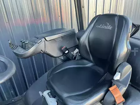 Chariots élévateurs GPL 2017  Linde H14T-01 (7)