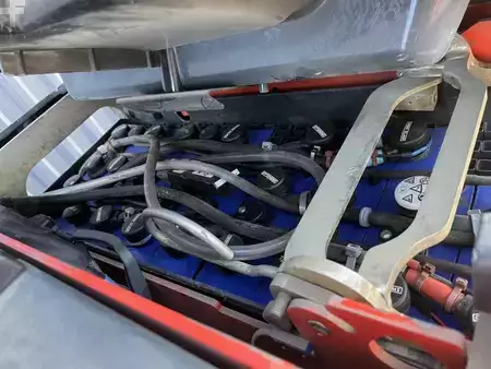 Horizontale orderpickers 2019  Linde V08 (5)