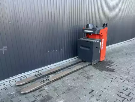 Nízkozdvižný vozík 2017  Linde T25S (1)