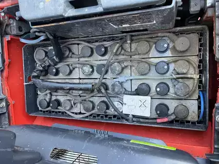 Apilador eléctrico 2020  Linde D10 (5)