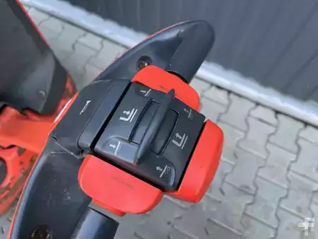 Apilador eléctrico 2020  Linde D10 (9)