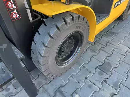 Treibgasstapler 2022  Hyundai 25L-7A (10)