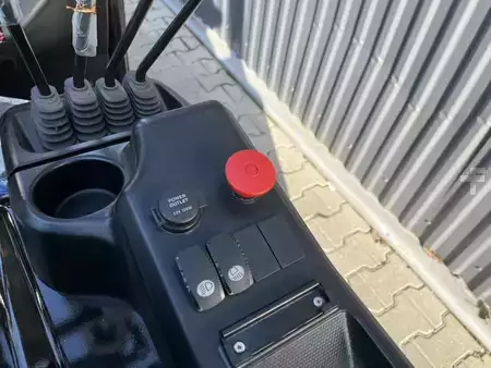 Chariots électriques à 3 roues 2023  Hyundai 18BT-9U (10)