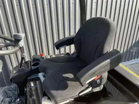 Chariots électriques à 3 roues 2023  Hyundai 18BT-9U (5)