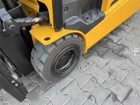 Eléctrica de 3 ruedas 2023  Hyundai 20BT-9U (9)