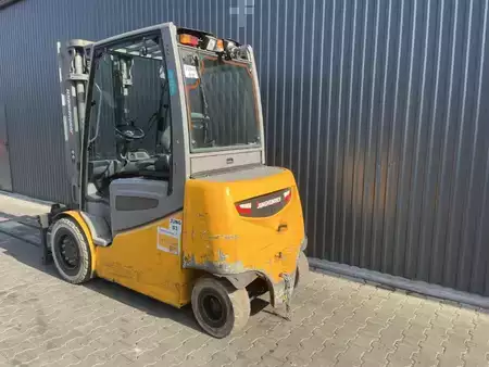 Elektro čtyřkolový VZV 2018  Jungheinrich EFG535 (3)