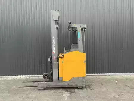 Carrelli retrattili 2019  Jungheinrich ETV112 (2)