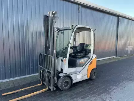 Carretilla elevadora GLP 2014  Still RX70-16T (1)