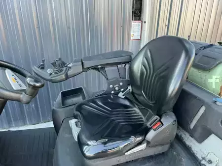 Carretilla elevadora GLP 2014  Still RX70-16T (7)