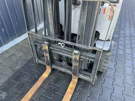 Carretilla elevadora GLP 2014  Still RX70-16T (9)