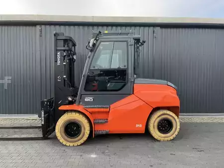 Elektromos 4 kerekű 2023  Toyota 9FBH80T (2)