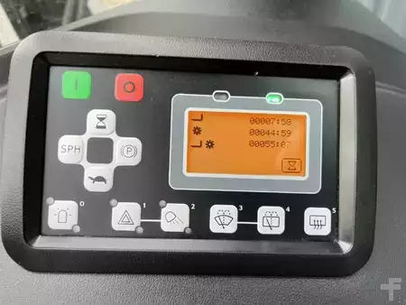 Elektromos 4 kerekű 2023  Toyota 9FBH80T (5)