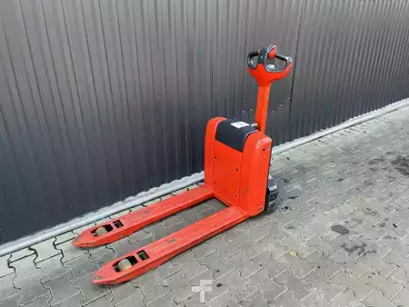 Elektrische palletwagens 2022  Linde MT15 (1)