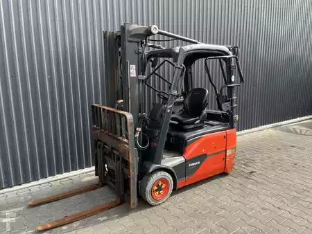 Eléctrica de 3 ruedas 2020  Linde E16-02 (1)