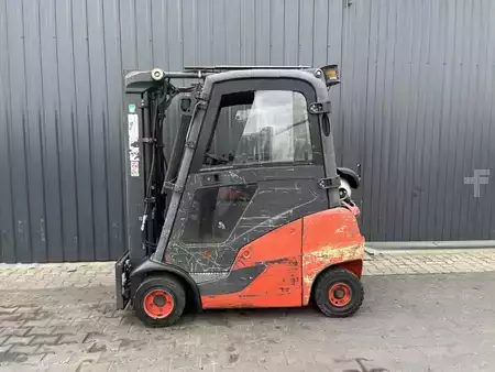 Wózki gazowe 2019  Linde H18T-01 (2)
