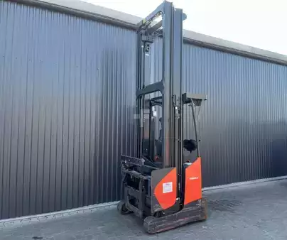 Schubmaststapler 2020  Linde R14X-03 (1)