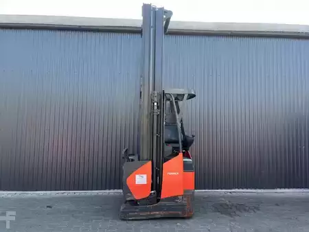 Schubmaststapler 2020  Linde R14X-03 (2)