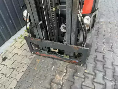Wózki gazowe 2017  Linde H16T-01 (8)