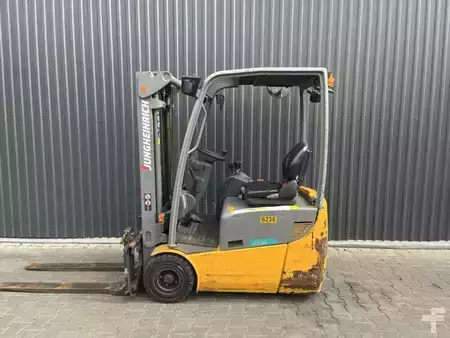 Elektro tříkolové VZV 2018  Jungheinrich EFG113 (2)