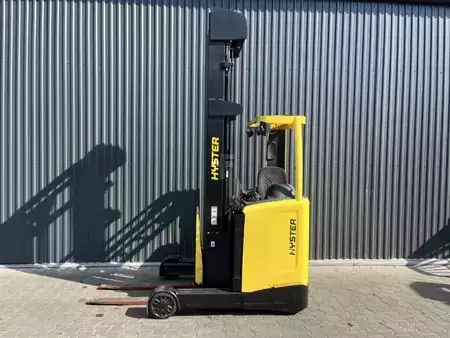 Chariots à mât rétractable 2019  Hyster R1.4 (2)
