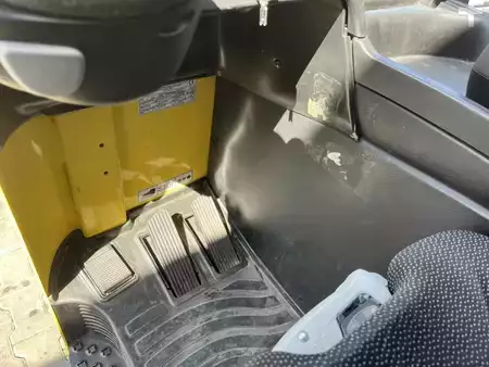 Chariots à mât rétractable 2019  Hyster R1.4 (10)