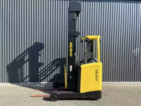 Chariots à mât rétractable 2019  Hyster R1.4 (2)