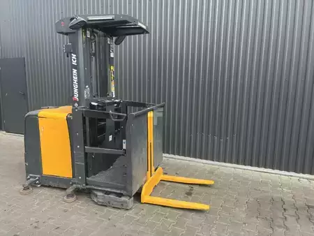 Vertikální vychystávací vozík 2014  Jungheinrich EKS210 (3)