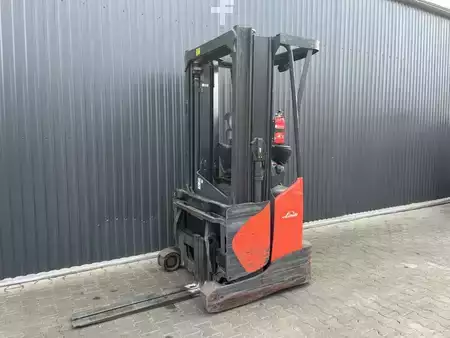 Schubmaststapler 2017  Linde R14X-03 (1)