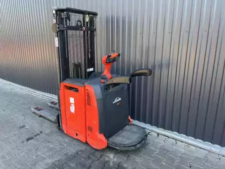 Wózki z platformą operatora 2021  Linde D14AP (3)