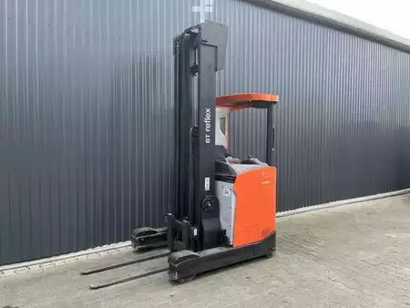 Reach Trucks 2021  BT RRE140H (1)