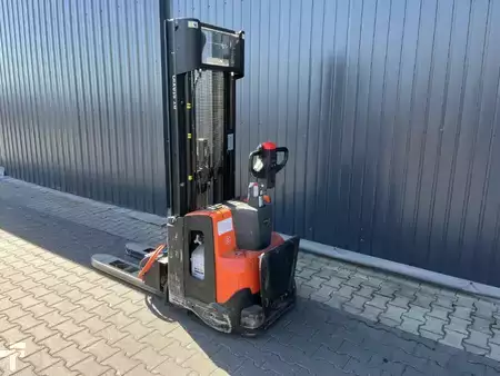 Pallet Stackers 2019  BT SWE140 (3)