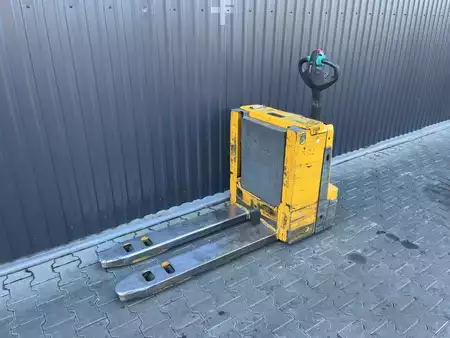 Låglyftare El 2019  Jungheinrich EJEC20 (1)