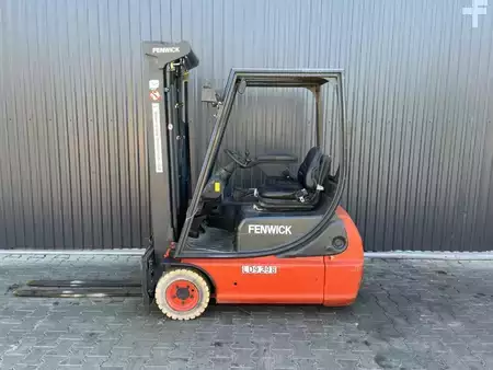 Elektromos 3 kerekű 2006  Linde E16C-02 (2)