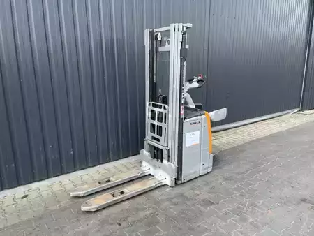 Gerbeurs à conducteur porté debout 2019  Still EXV-SF14 (1)