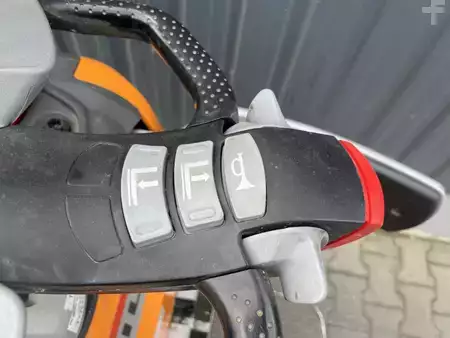 Gerbeurs à conducteur porté debout 2019  Still EXV-SF14 (8)