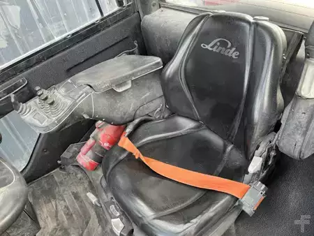 Empilhador a gás 2019  Linde H45T-02 (7)