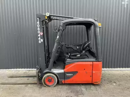 Chariots électriques à 3 roues 2015  Linde E16-02 (2)
