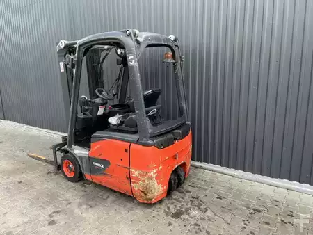 Chariots électriques à 3 roues 2020  Linde E14-02 (3)