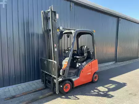 Carretilla elevadora GLP 2009  Linde H14T-01 (1)