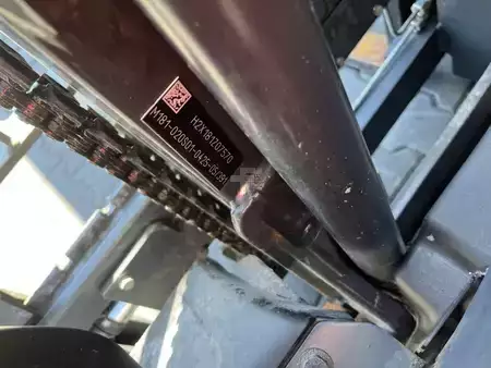 Carretilla elevadora GLP 2009  Linde H14T-01 (5)