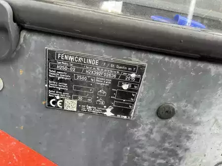 Chariots élévateurs diesel 2015  Linde H25D-02 (4)