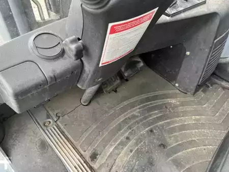 Chariots élévateurs diesel 2015  Linde H25D-02 (9)