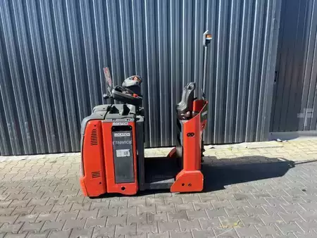 Schlepper 2020  Linde P30C (2)