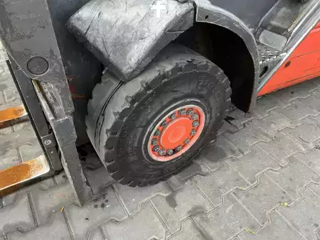 Gázüzemű targoncák 2005  Linde H25T (10)