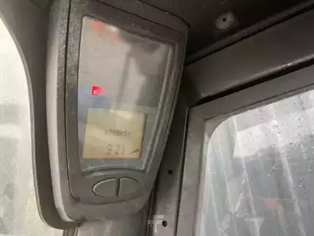 Gázüzemű targoncák 2005  Linde H25T (6)